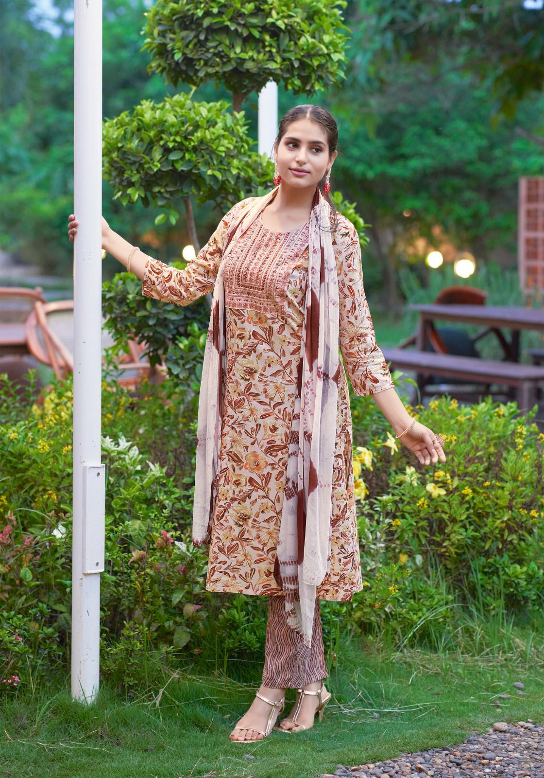 Suman Vol 1 By Mystic 9 Rayon Printed Kurti With Bottom Dupatta Wholesale Market In Surat
